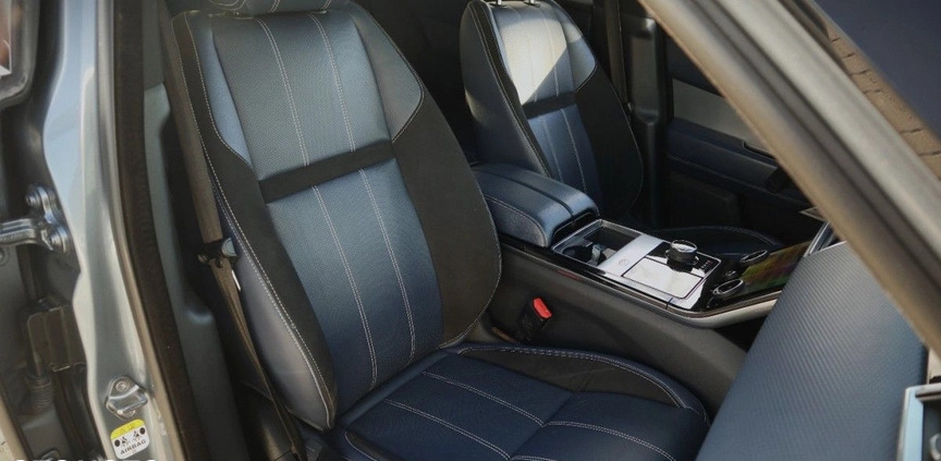 Land Rover Range Rover Velar cena 209900 przebieg: 100000, rok produkcji 2018 z Słupca małe 436